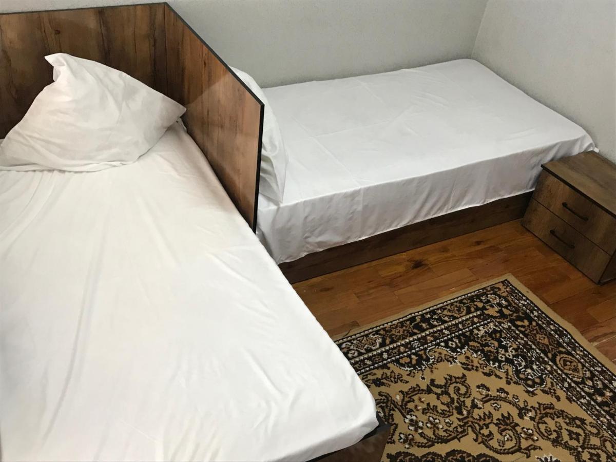 Astoria B&B Ош Екстер'єр фото