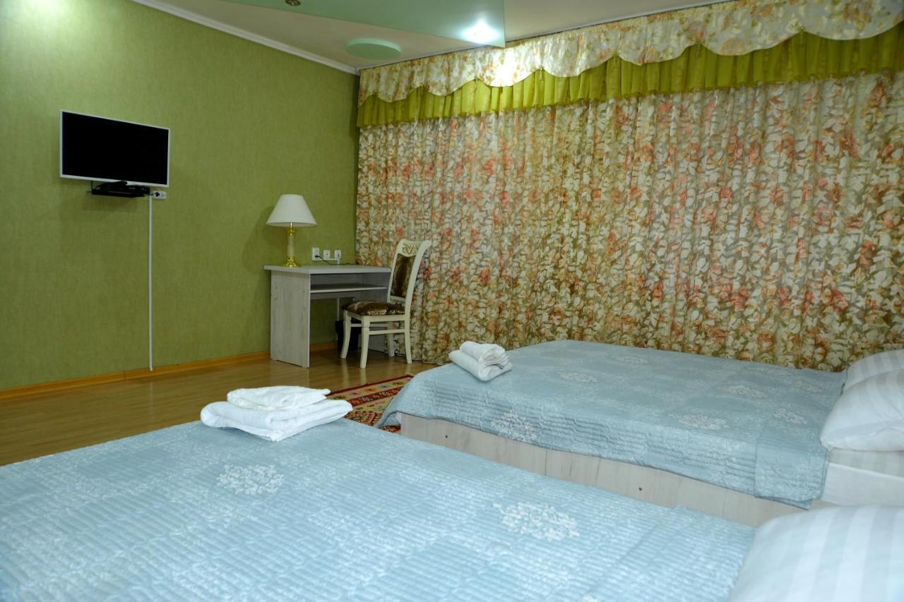 Astoria B&B Ош Екстер'єр фото