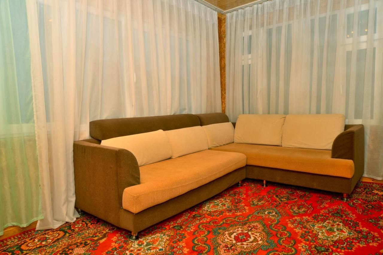 Astoria B&B Ош Екстер'єр фото